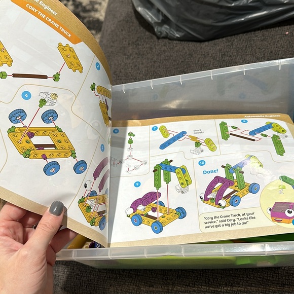 Comes with all the pieces kids first automobile engineer story and instructions - Picture 2 of 3